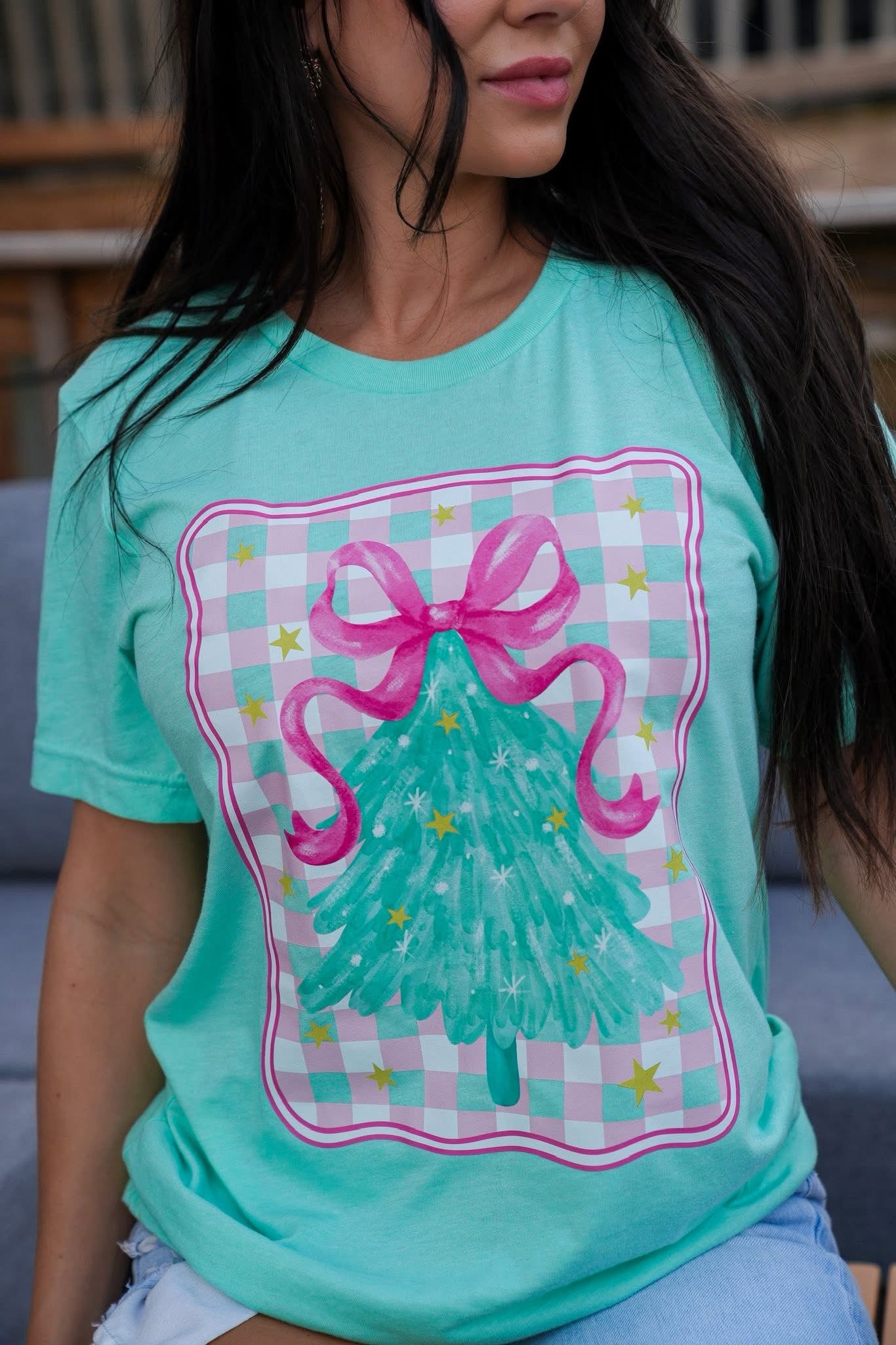 Mint Bowtiful Christmas Tee