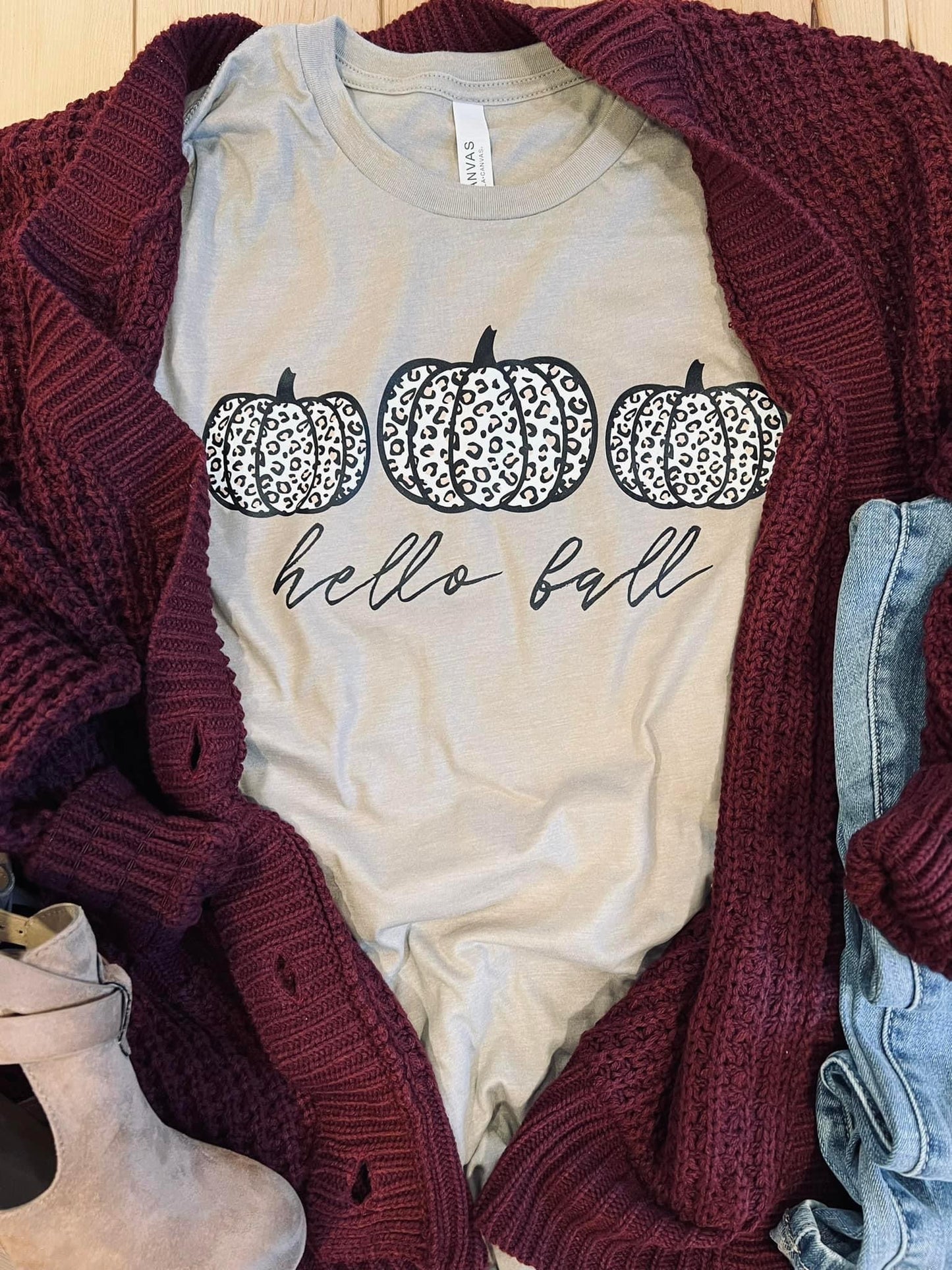 Hello Fall Cream Pumpkin Tee